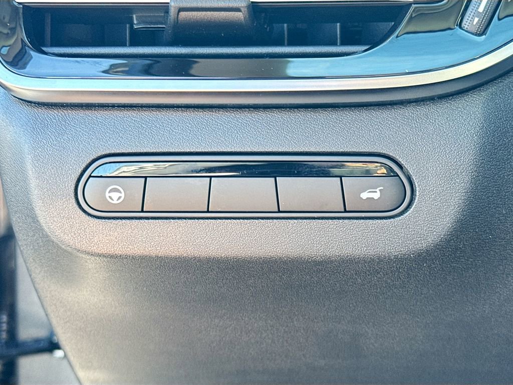 Used 2026 INFINITI QX60 Luxe w/ Cargo Package image 11