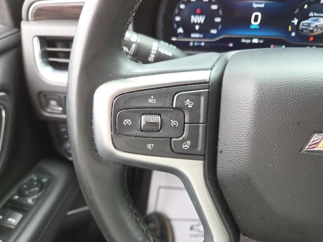 Used 2023 Chevrolet Suburban LT w/ Luxury Package AWD/4WD image 9