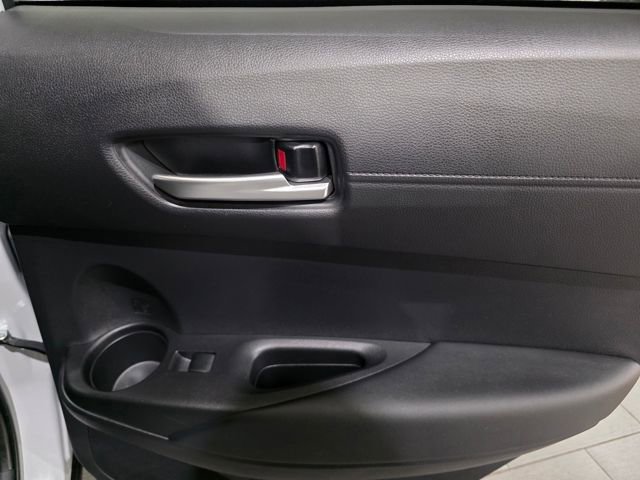 Used 2025 Toyota Corolla Cross XSE w/ Convenience Package image 12
