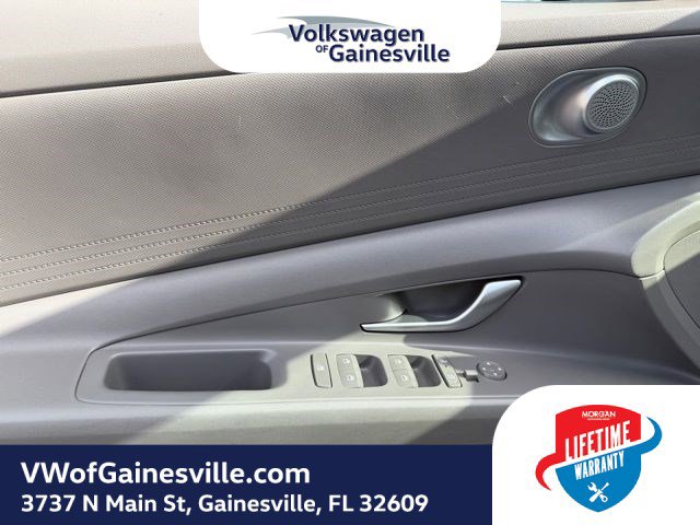 Used 2024 Hyundai Elantra SEL image 14