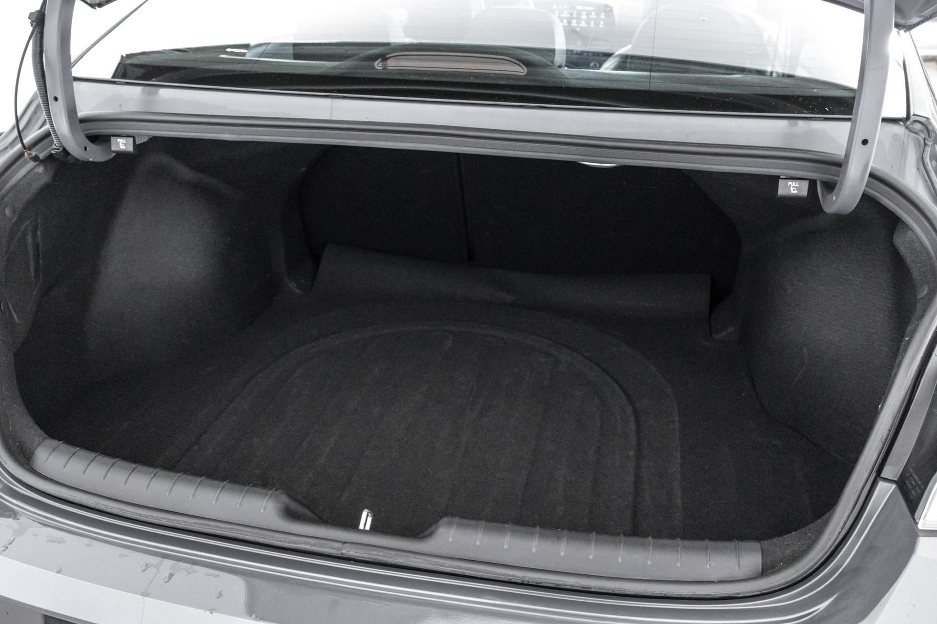 Used 2025 Hyundai Elantra Limited FWD image 39