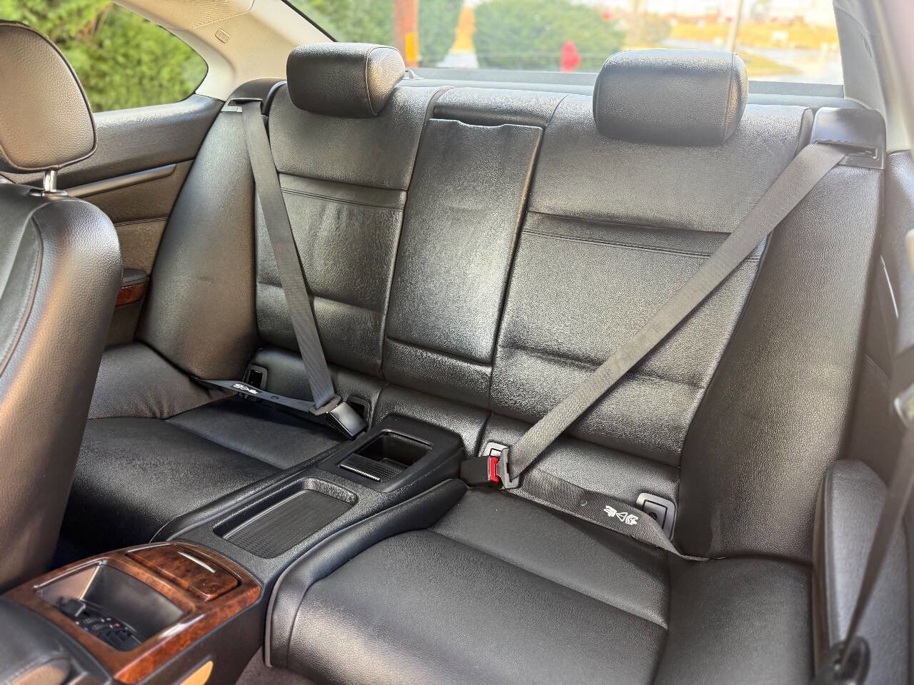 Used 2010 BMW 335i xDrive Coupe image 31