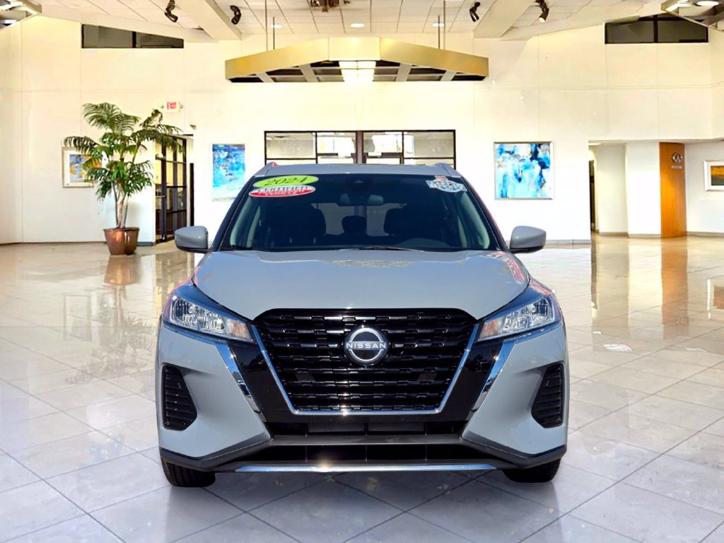 Certified 2024 Nissan Kicks SV FWD image 2