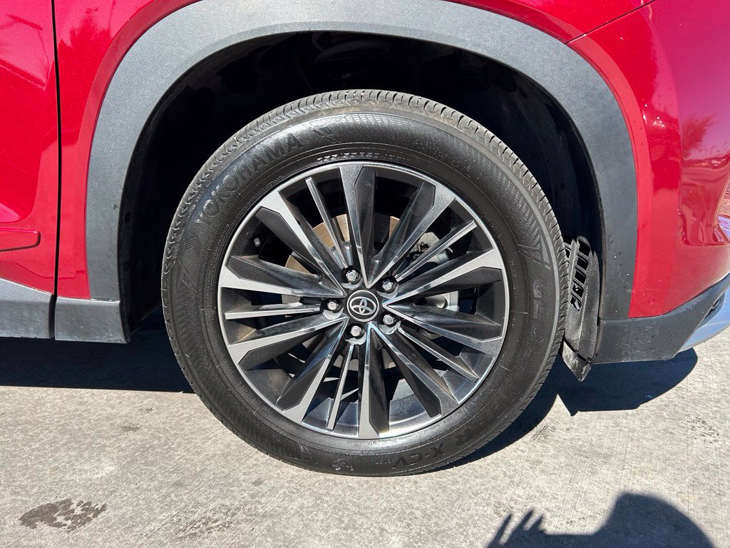 Used 2025 Toyota Grand Highlander AWD Hybrid image 36