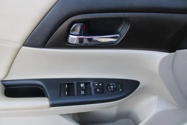Used 2015 Honda Accord EX image 6