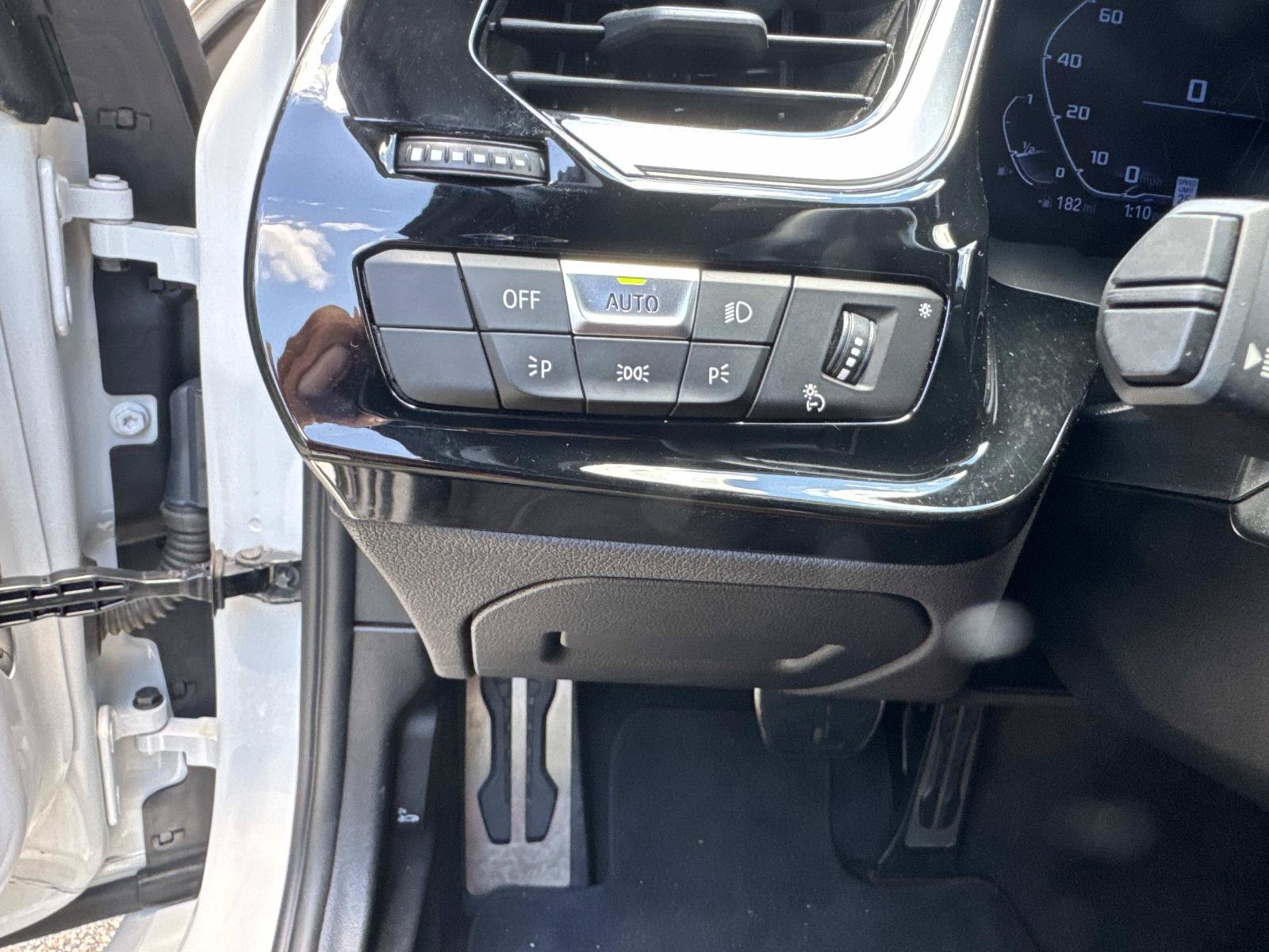Used 2020 BMW Z4 M40i w/ Executive Package RWD image 25