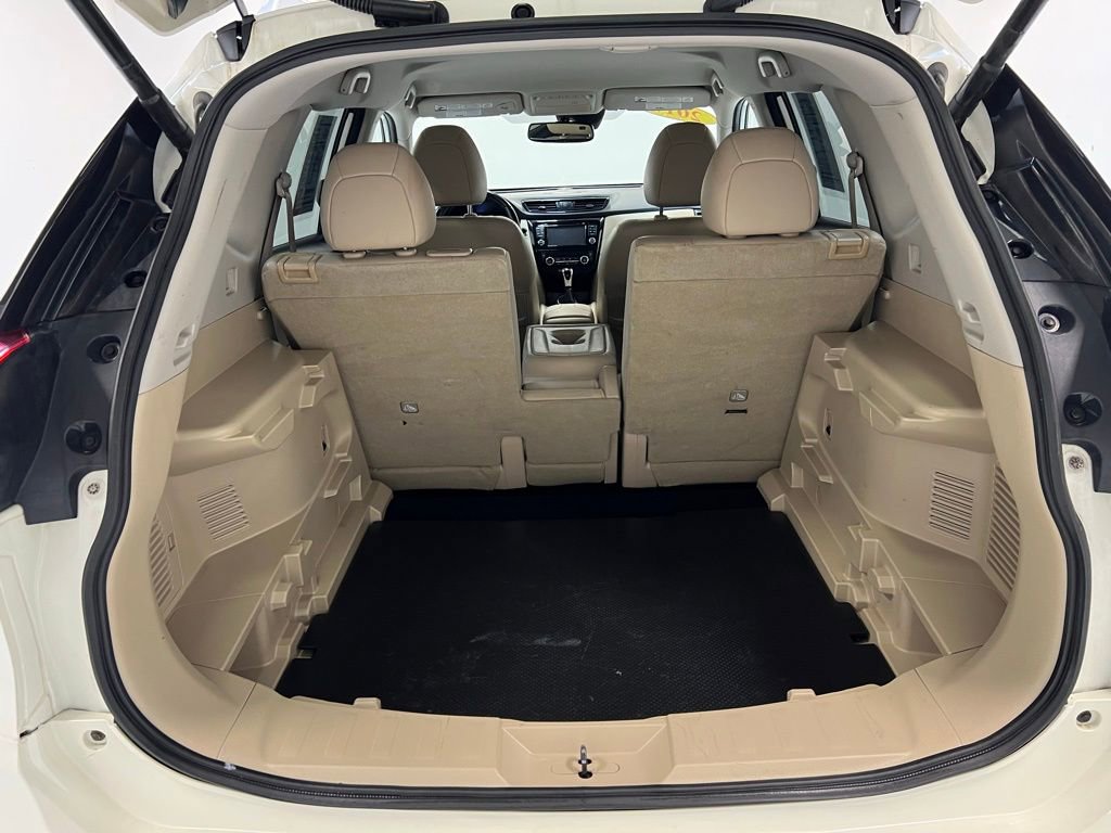 Used 2017 Nissan Rogue SL image 26
