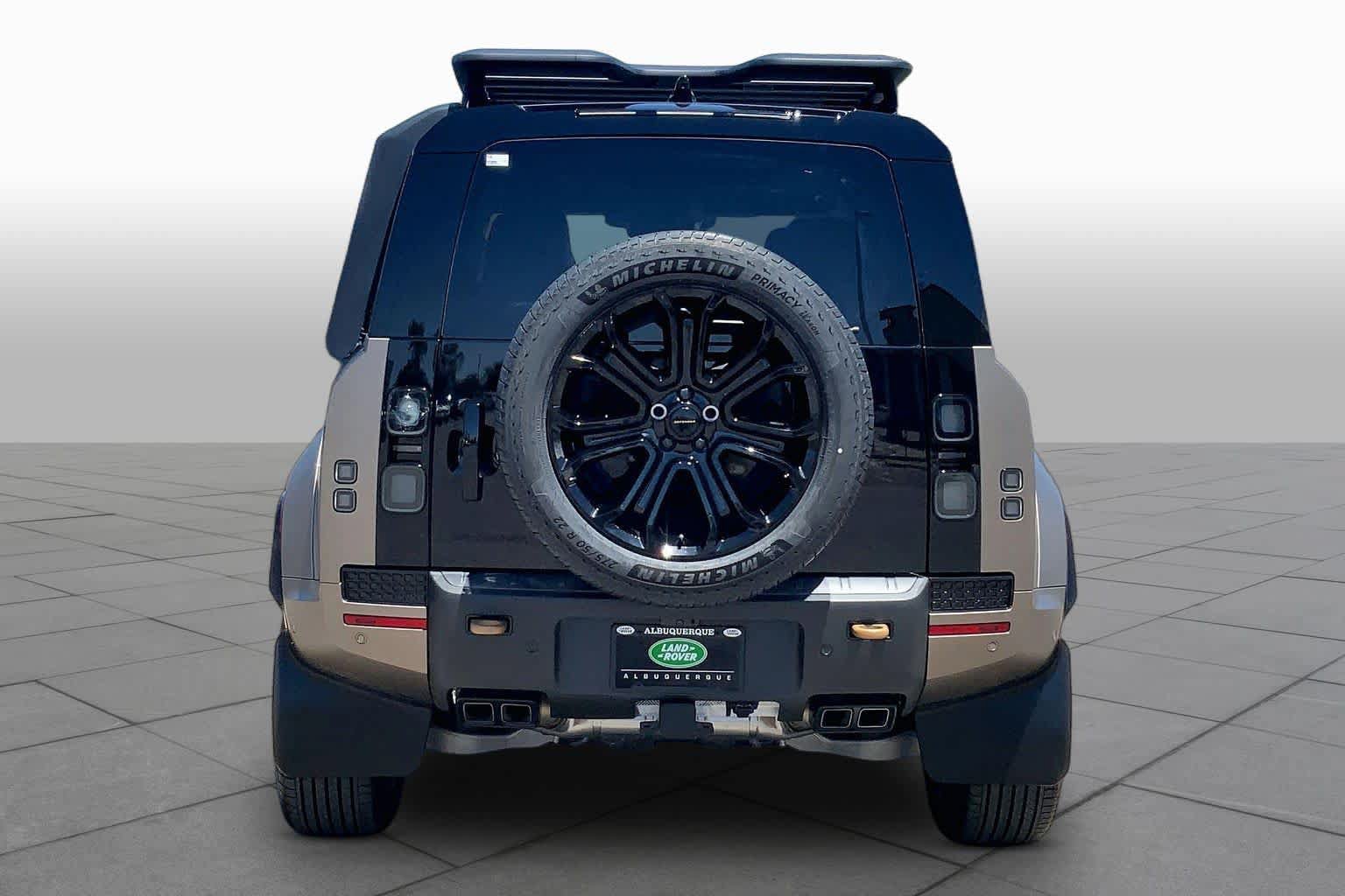 New 2026 Land Rover Defender 110 OCTA AWD/4WD image 4