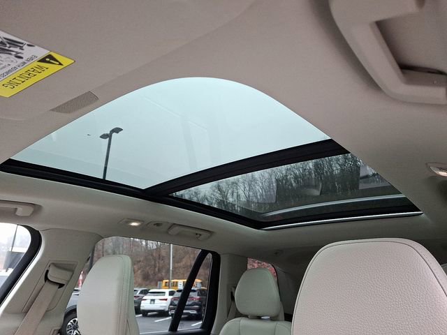 Used 2023 Volvo XC90 B5 Plus w/ Protection Package Premier image 19