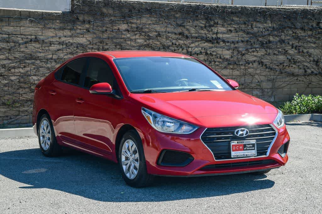 Used 2022 Hyundai Accent SE w/ Cargo Package image 3