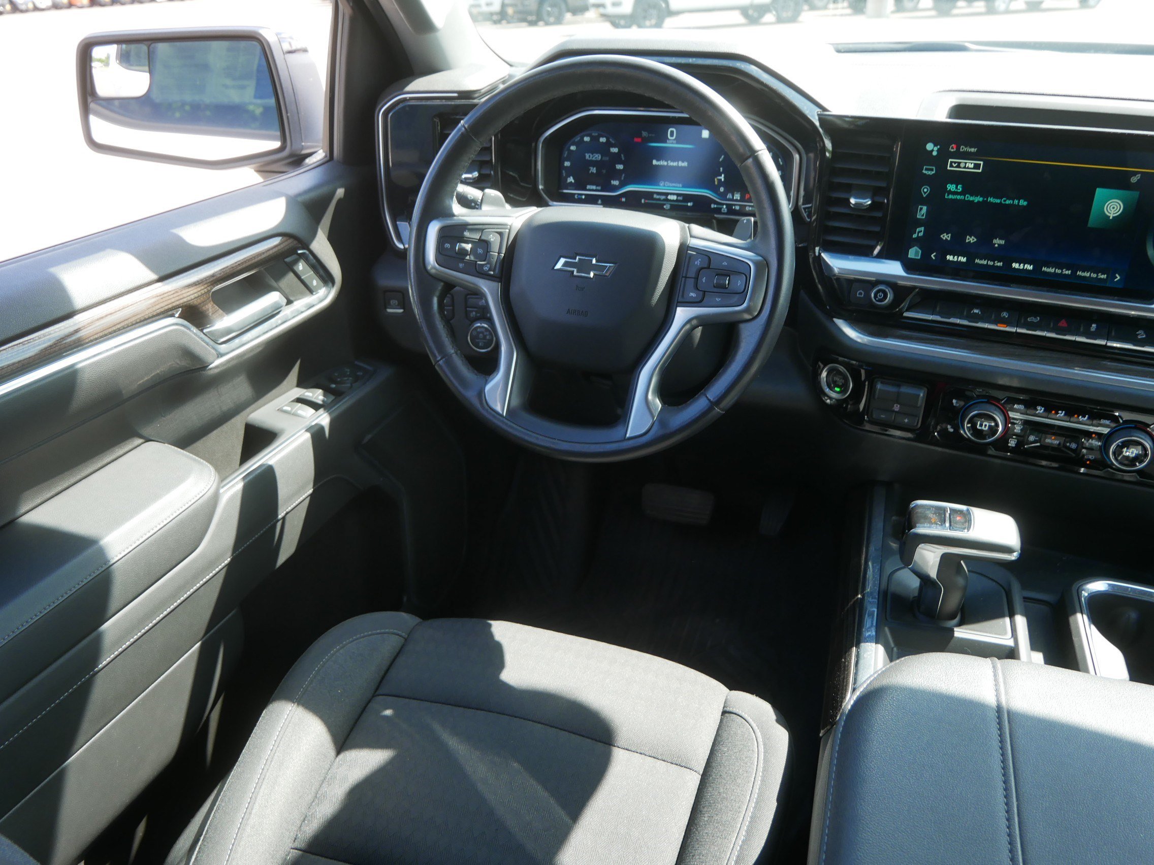 Used 2023 Chevrolet Silverado 1500 RST AWD/4WD image 9