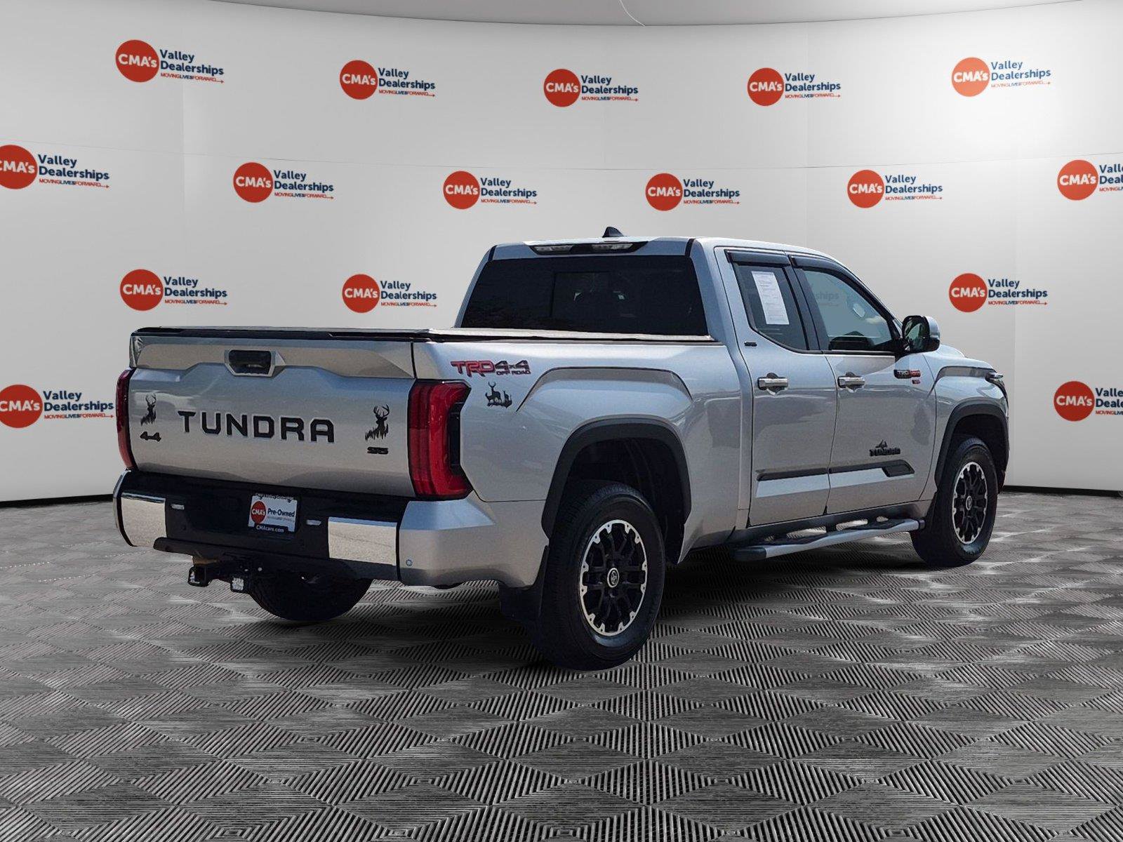 Used 2022 Toyota Tundra SR5 w/ TRD Off-Road Package AWD/4WD image 5