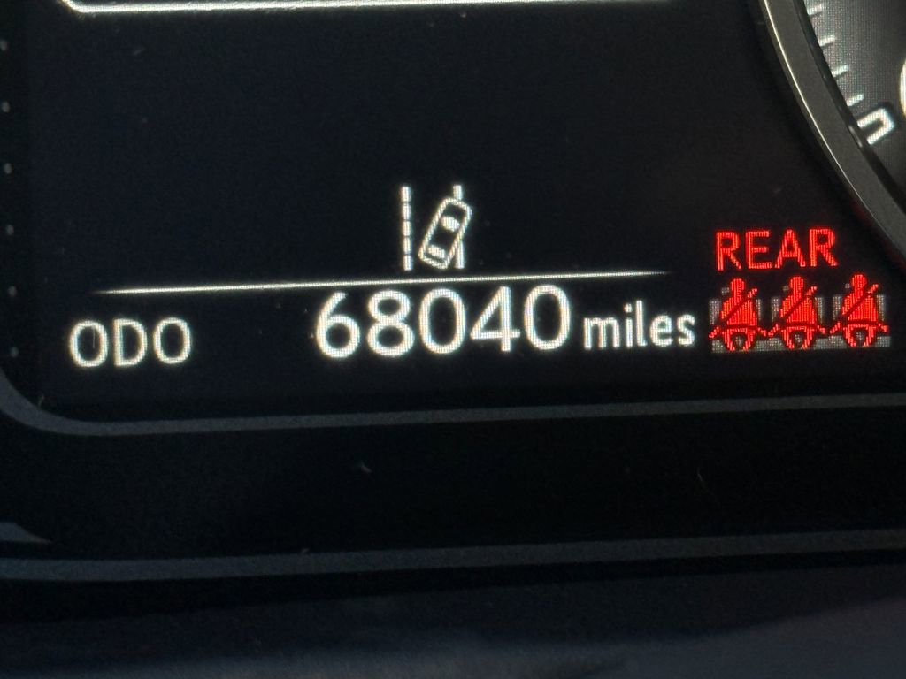 Used 2019 Lexus UX 200 w/ Accessory Package 2 FWD image 3