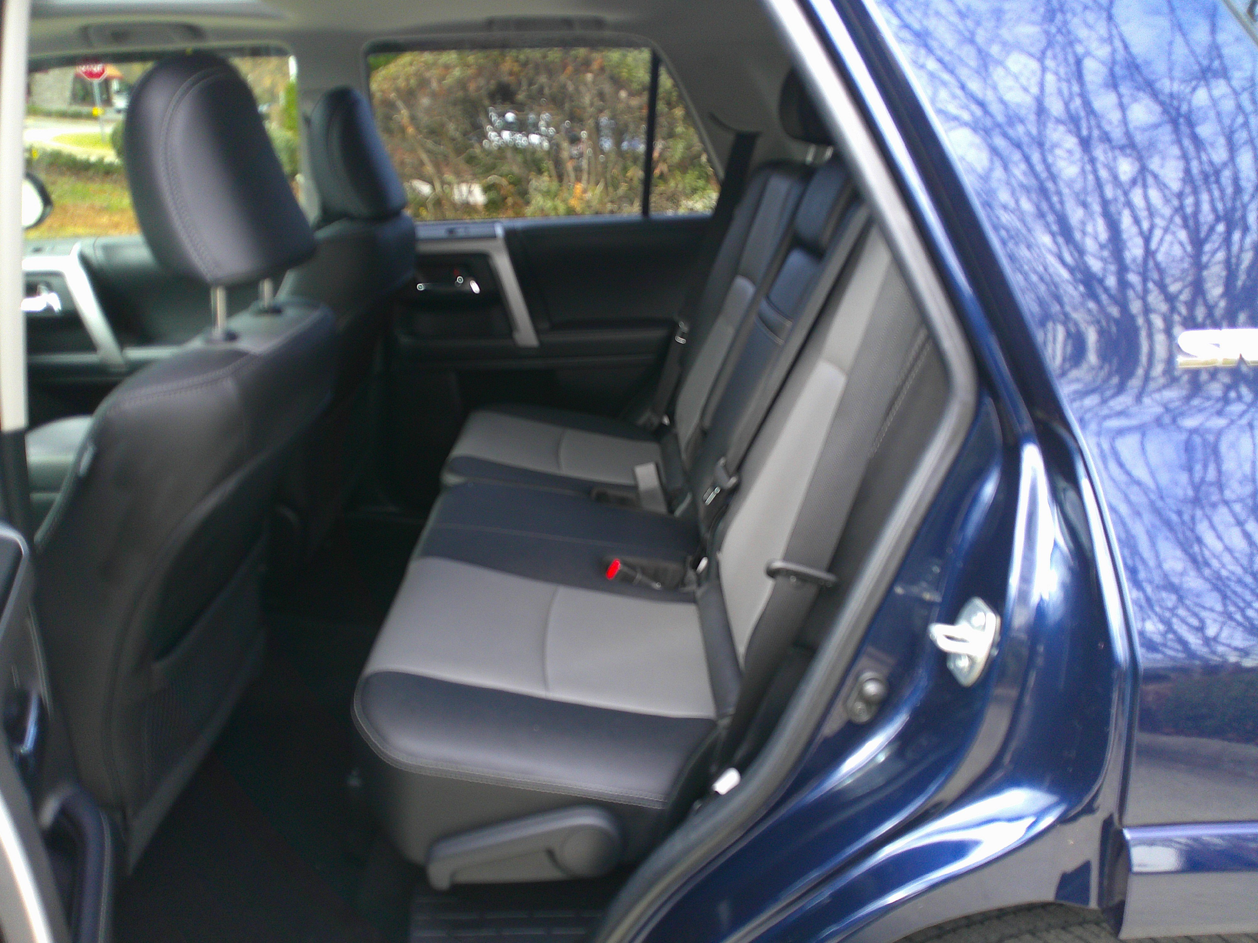 Used 2022 Toyota 4Runner SR5 Premium image 30