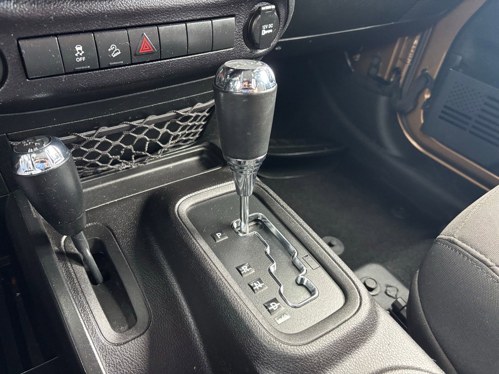 Used 2015 Jeep Wrangler Unlimited Sport w/ Quick Order Package 24S AWD/4WD image 26