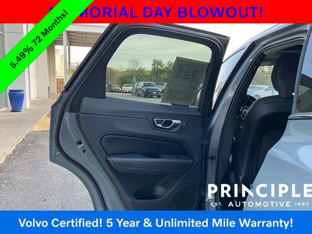 Certified 2023 Volvo XC60 B5 Plus w/ Climate Package FWD image 27