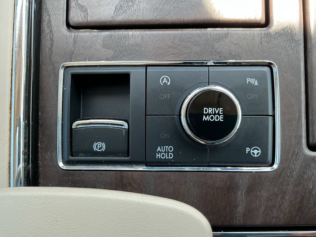 Used 2021 Lincoln Navigator L Reserve AWD/4WD image 29