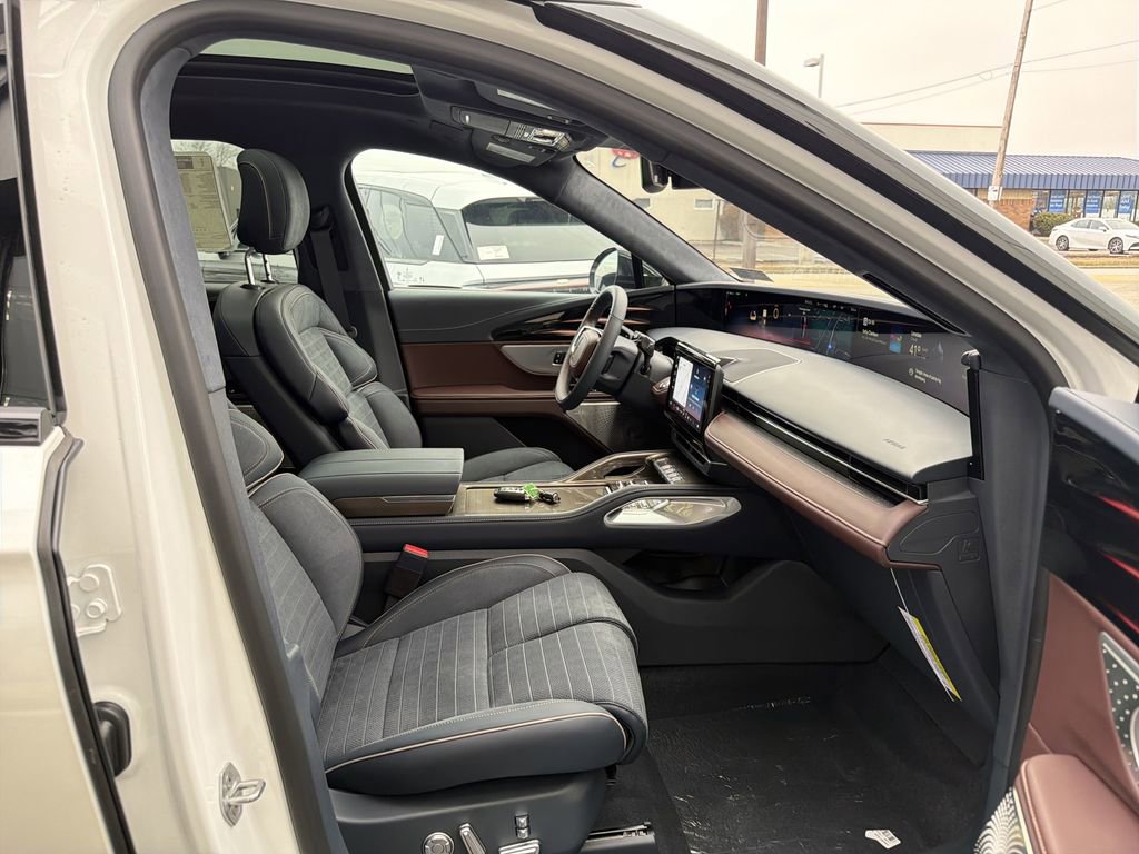 New 2026 Lincoln Nautilus Black Label image 7