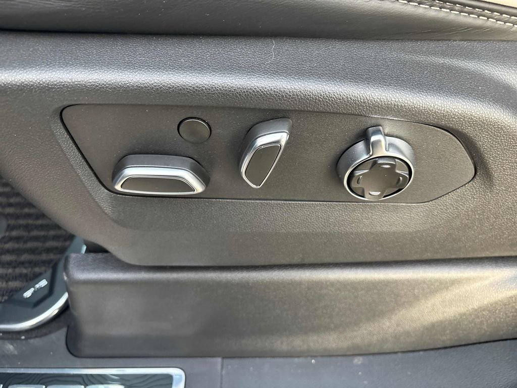 New 2026 GMC Sierra 2500 Denali Ultimate image 15