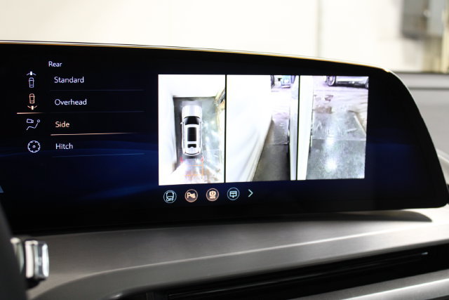 New 2027 Cadillac Vistiq Luxury AWD/4WD image 15