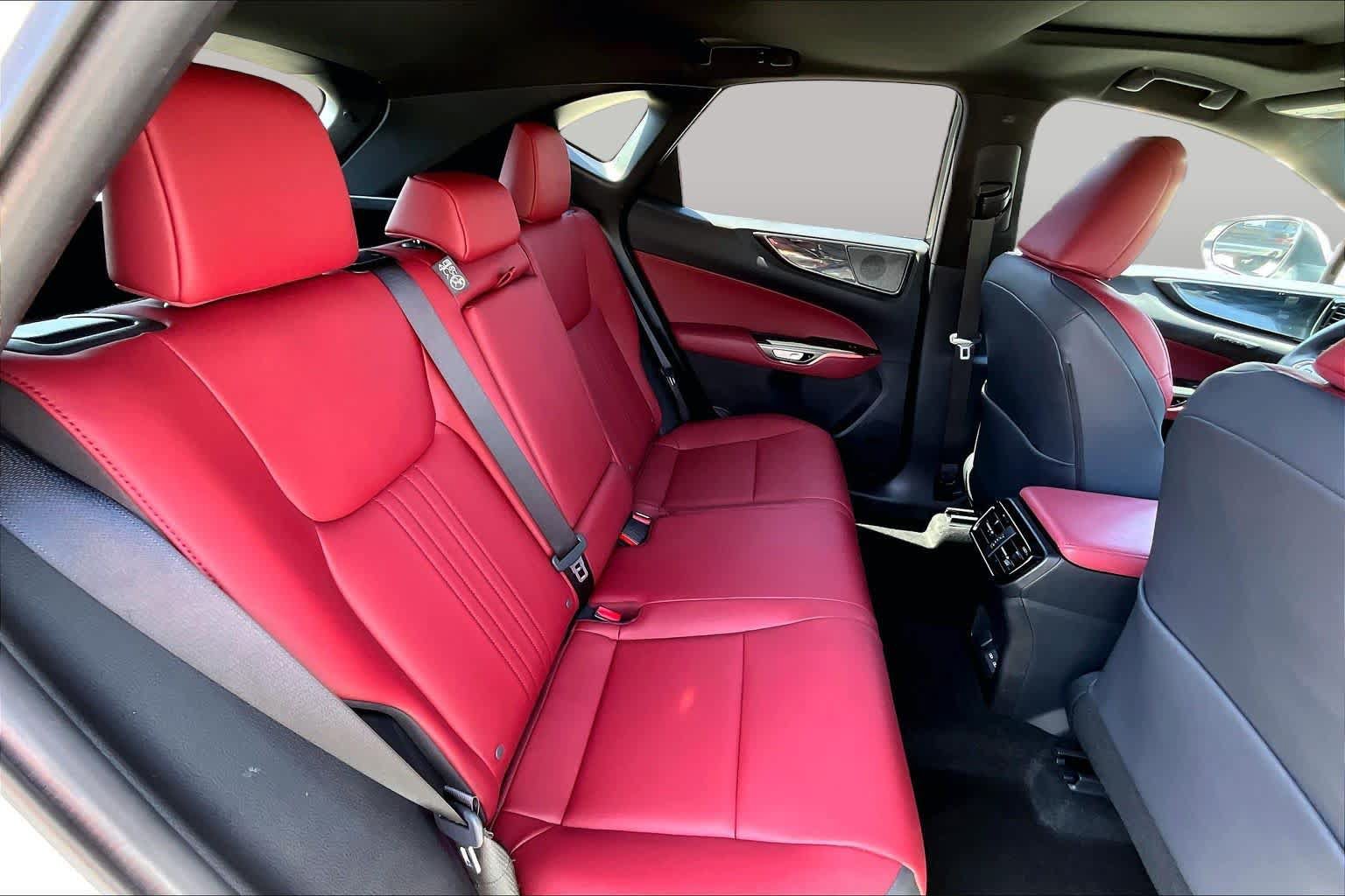 Certified 2026 Lexus NX 350h AWD w/ Accessory Package (2T) image 19