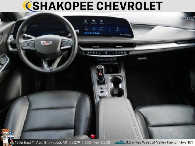 Used 2024 Cadillac XT4 Premium Luxury image 13