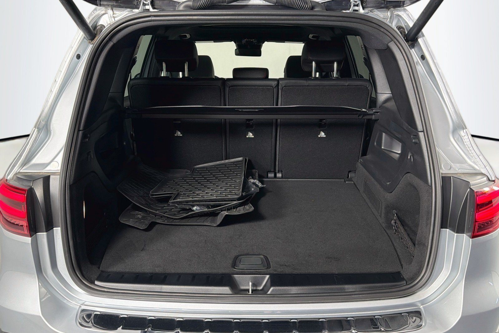 Certified 2024 Mercedes-Benz EQB 300 4MATIC image 24