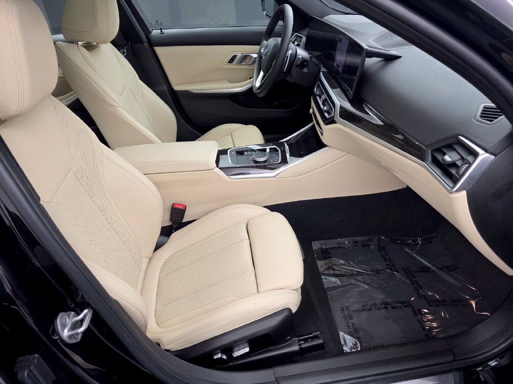 Certified 2023 BMW 330i Sedan w/ Convenience Package RWD image 26