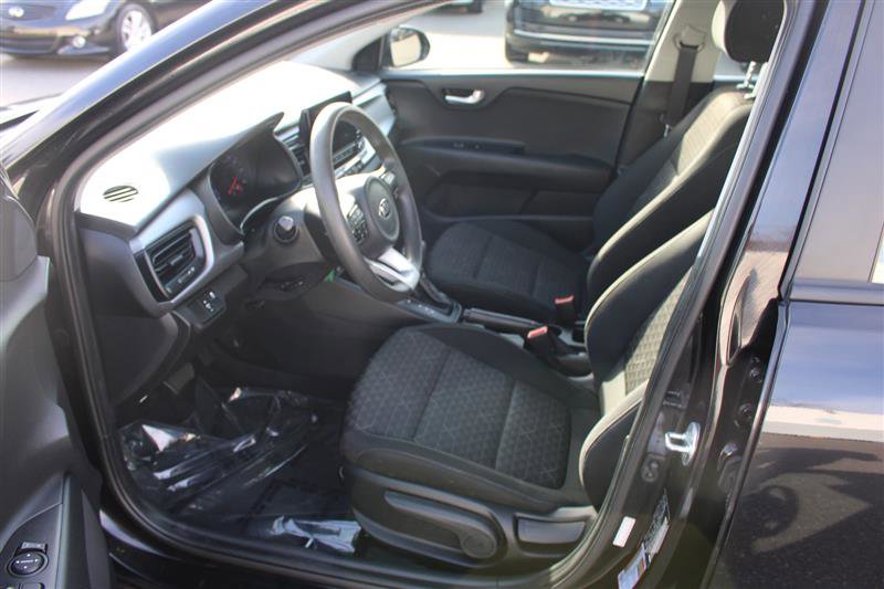 Used 2021 Kia Rio LX image 9