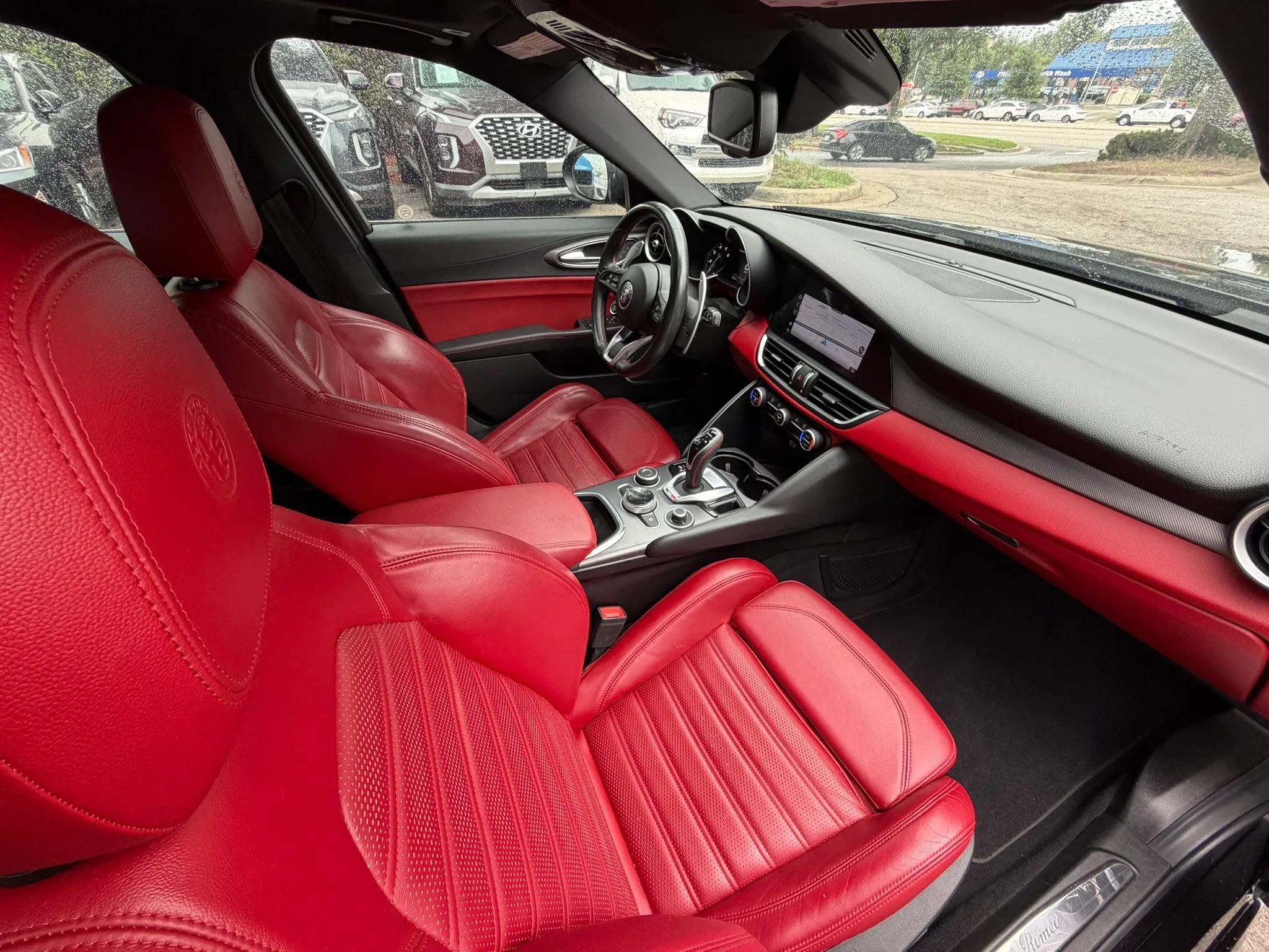Used 2020 Alfa Romeo Giulia Ti Sport RWD image 10