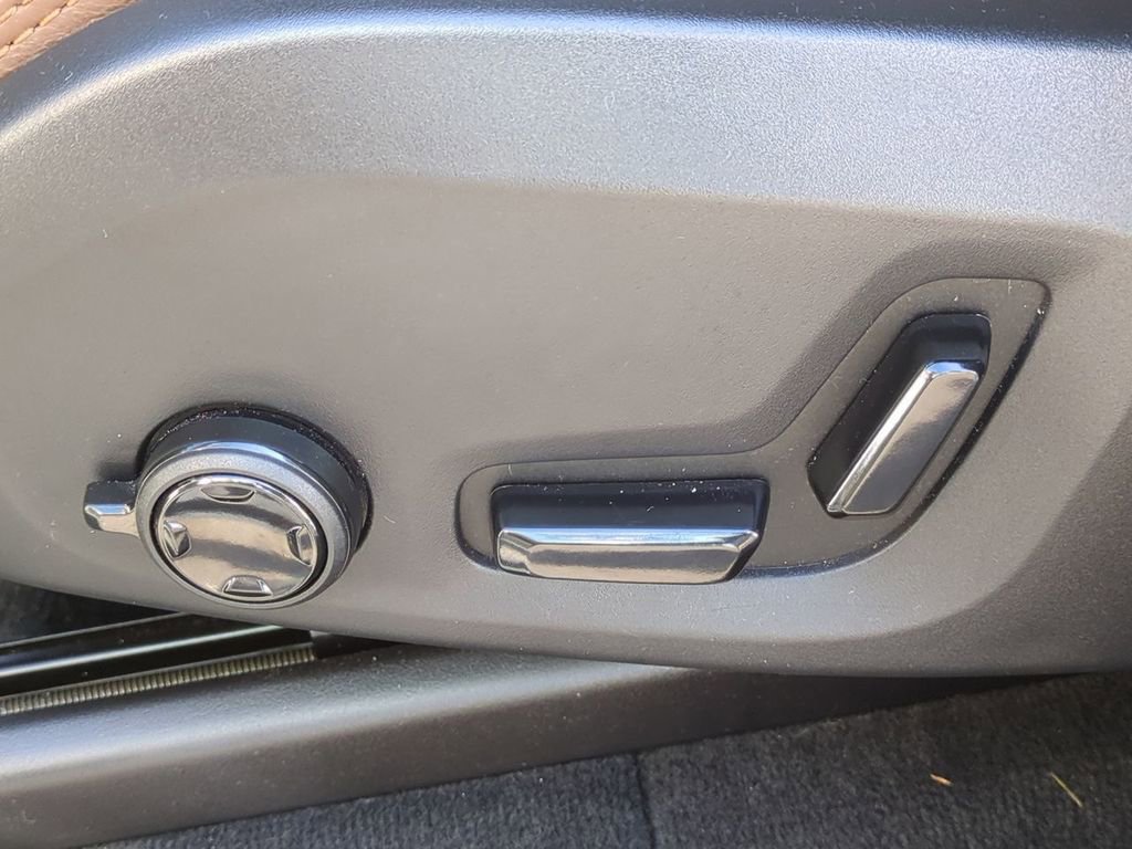 Used 2018 Volvo XC90 T6 Inscription w/ Convenience Package image 21