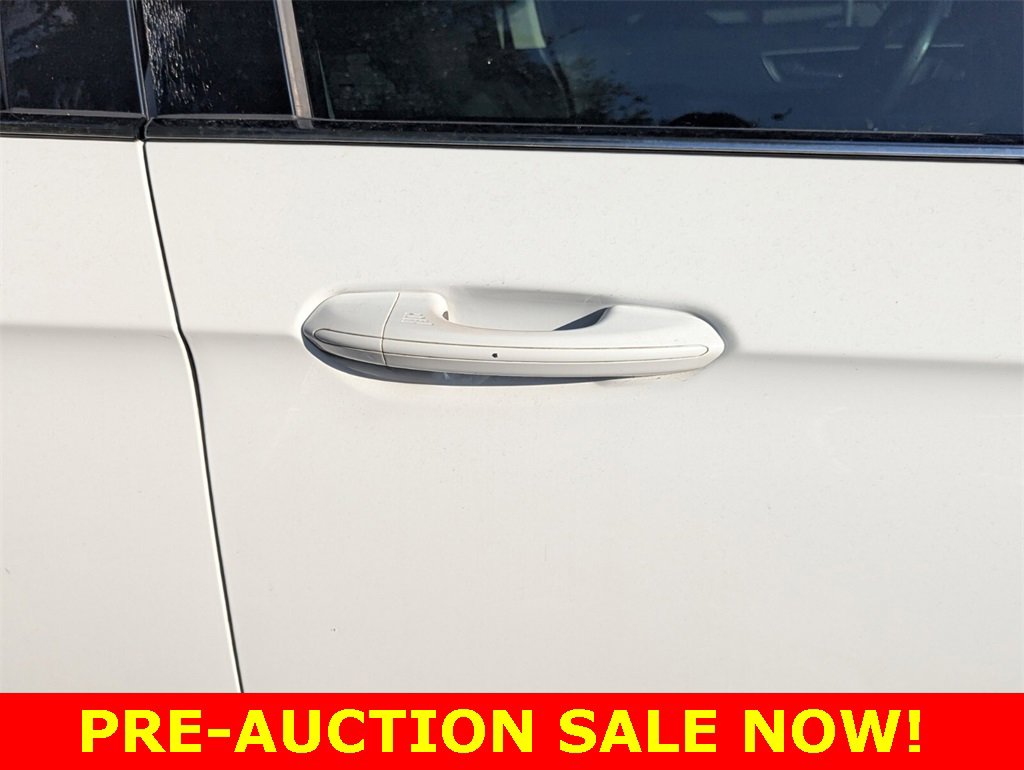 Used 2018 Ford Edge SEL image 12