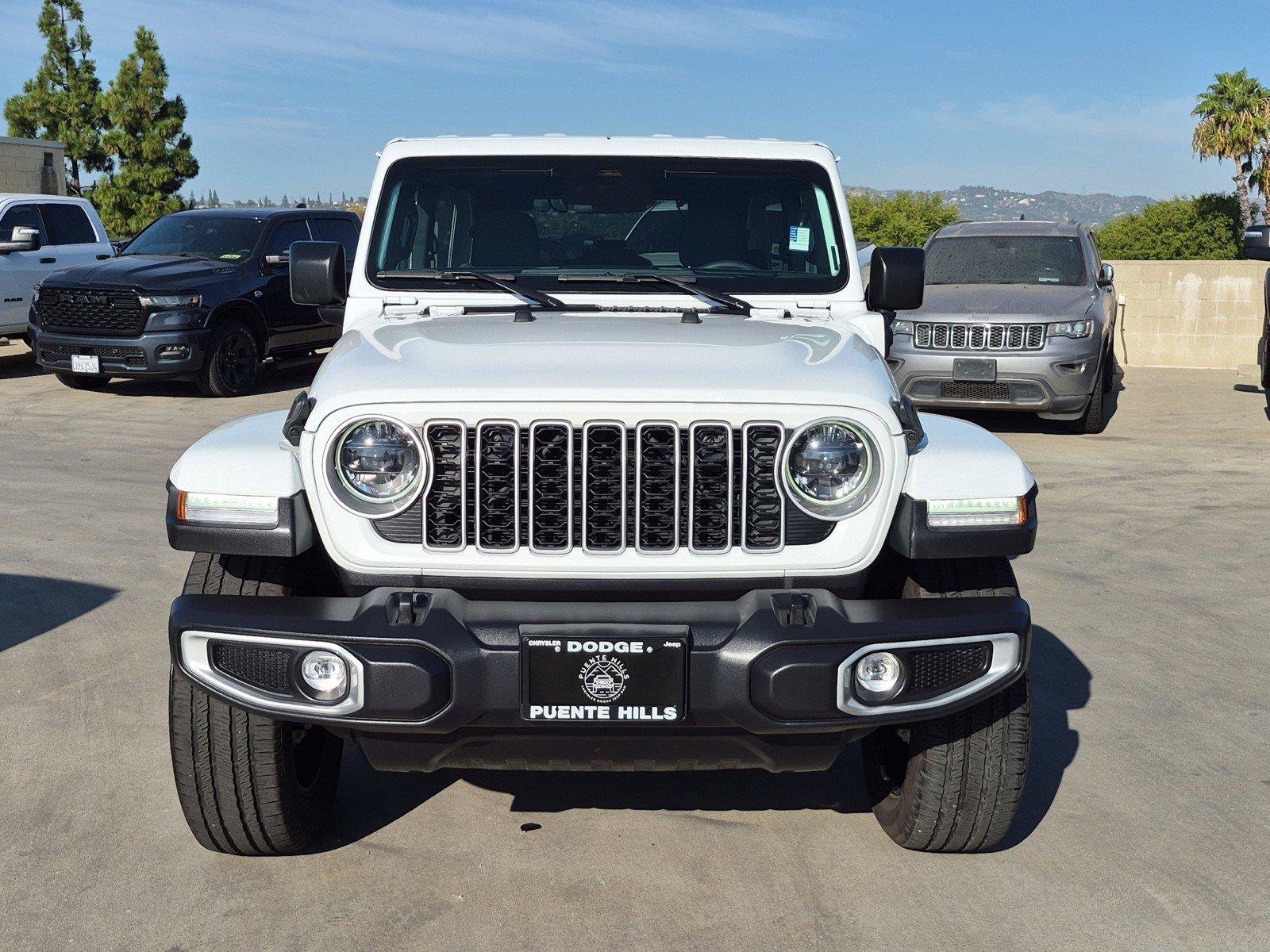 Certified 2025 Jeep Wrangler Unlimited Sahara AWD/4WD image 3