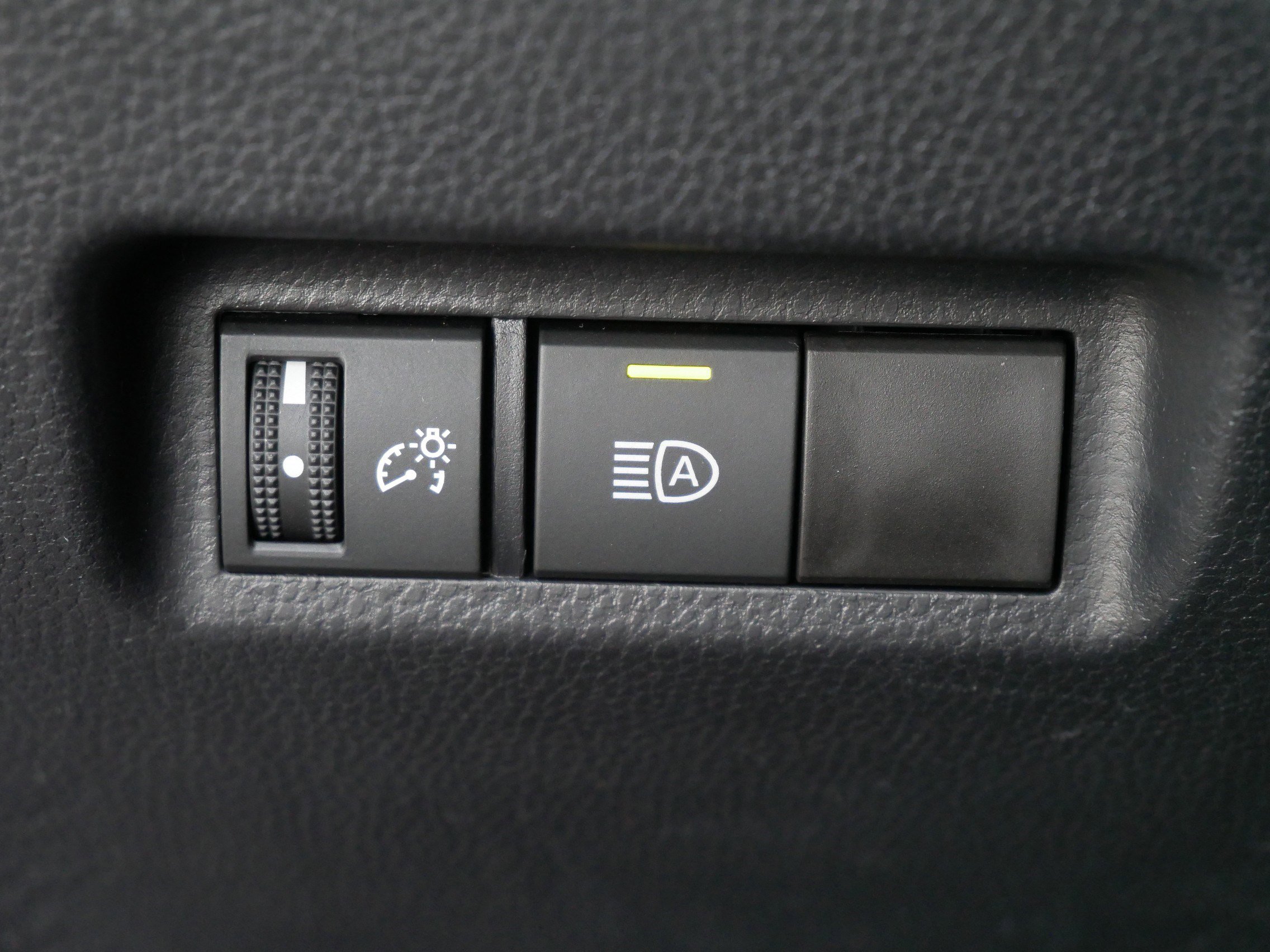 Certified 2025 Toyota RAV4 XLE image 26