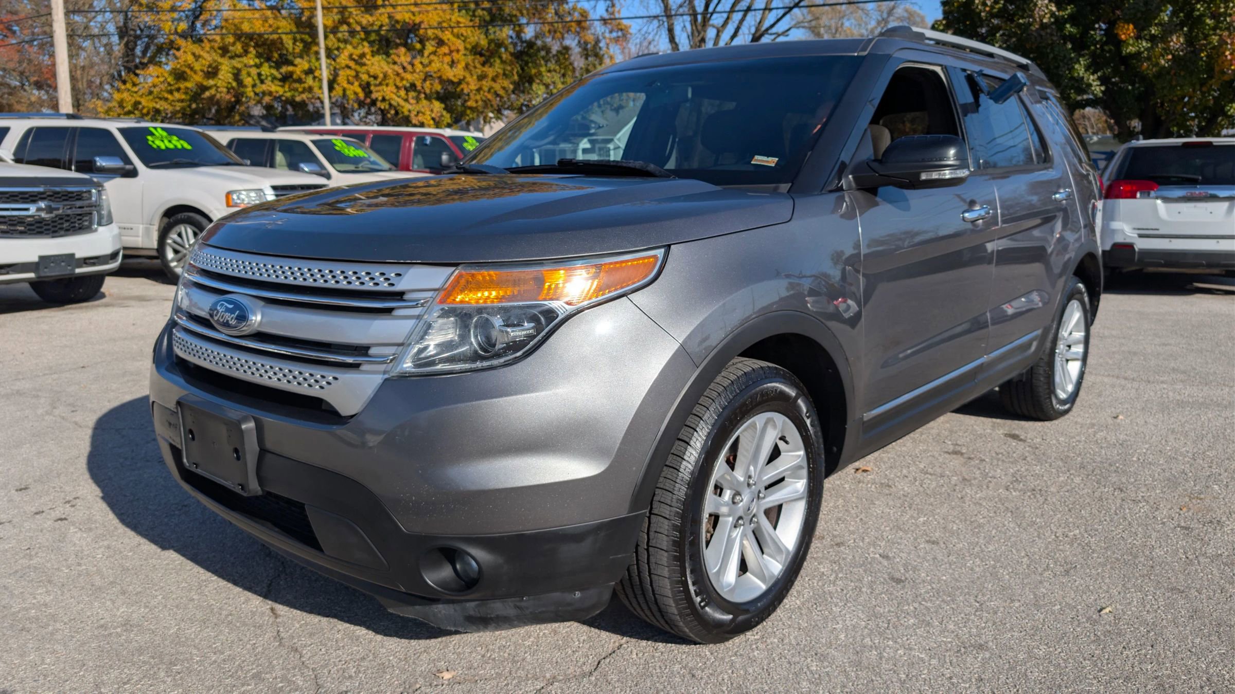 Used 2013 Ford Explorer XLT w/ Class III Trailer Tow Pkg image 3