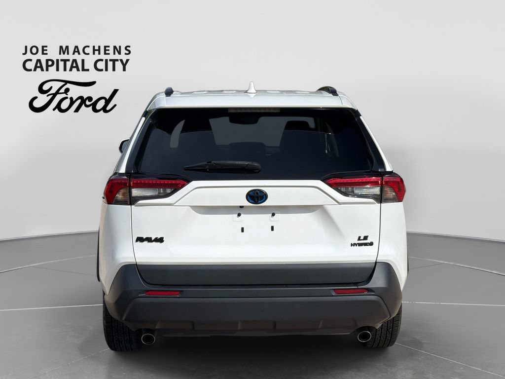 Used 2022 Toyota RAV4 LE AWD/4WD image 6