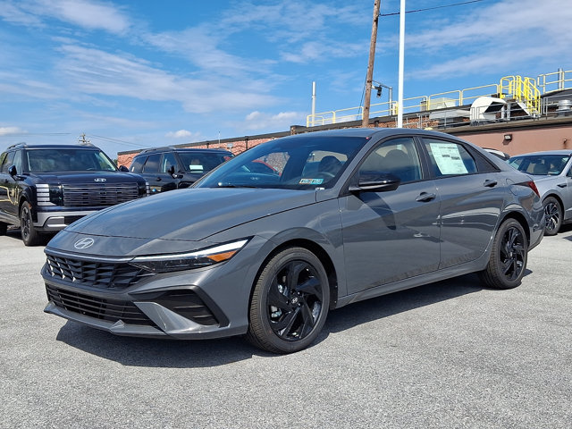 New 2026 Hyundai Elantra SEL Sport FWD image 1