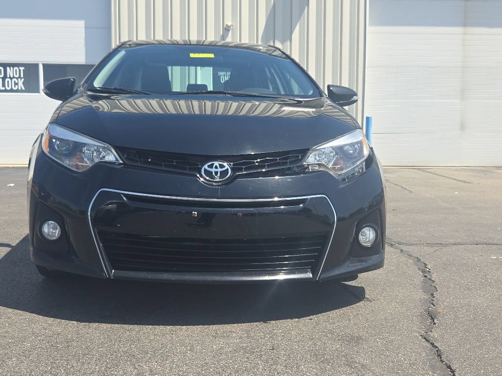 Used 2015 Toyota Corolla S FWD image 2