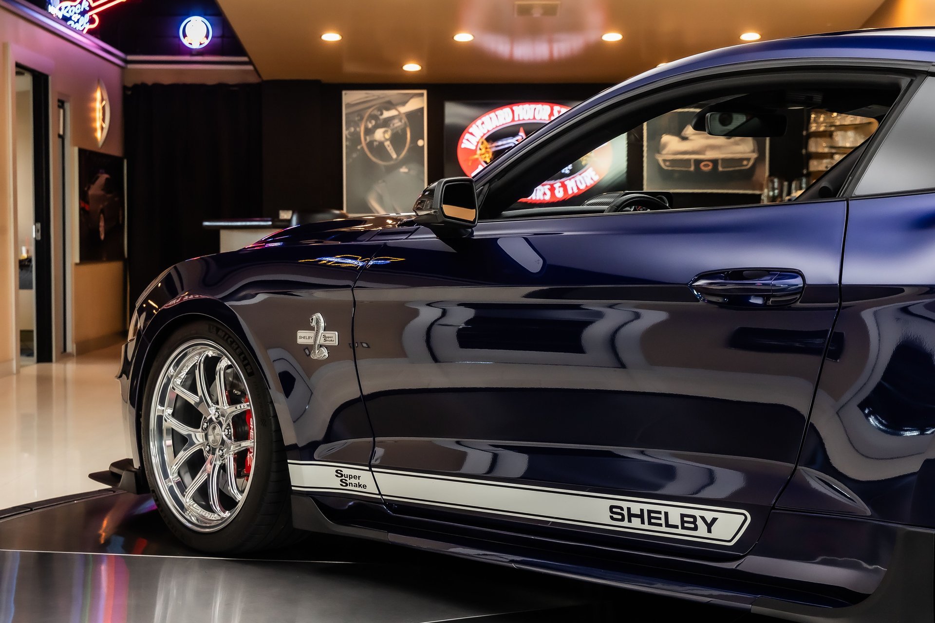 Used 2019 Ford Mustang GT Premium w/ GT Performance Package RWD image 34