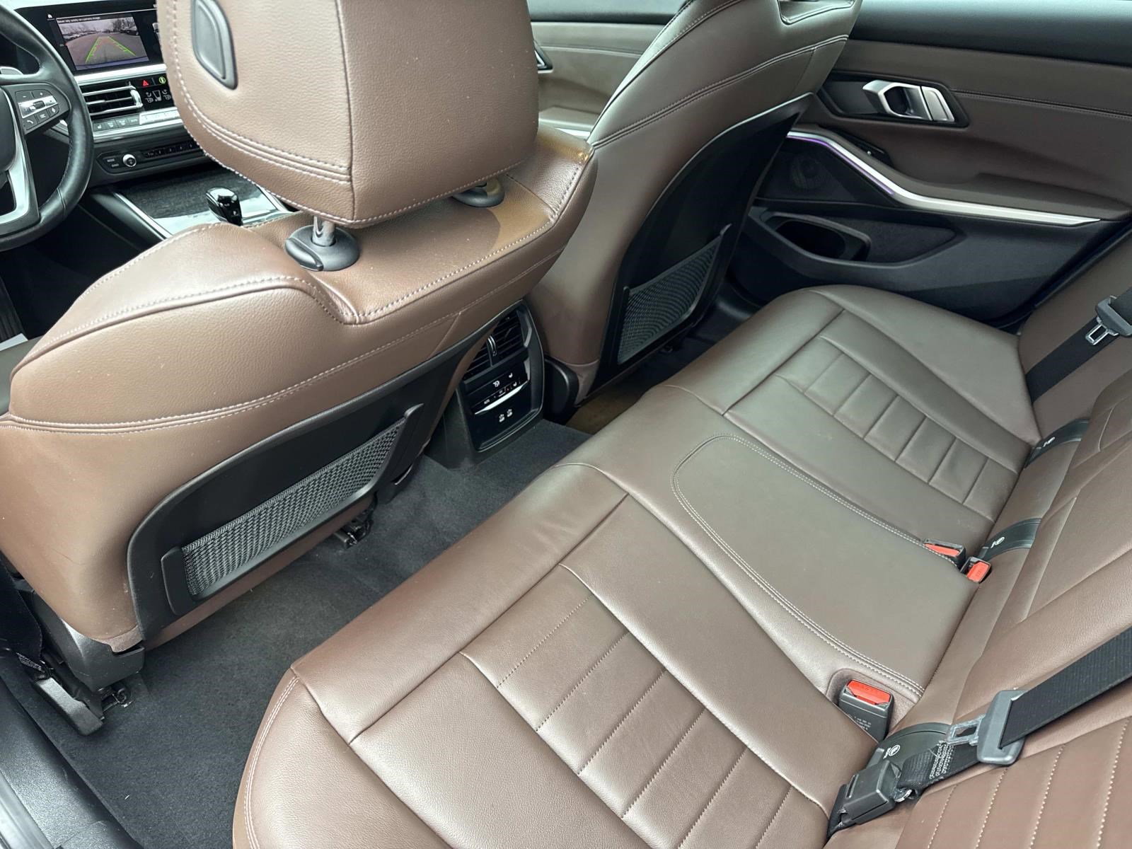 Used 2022 BMW 330i xDrive Sedan w/ Premium Package image 14