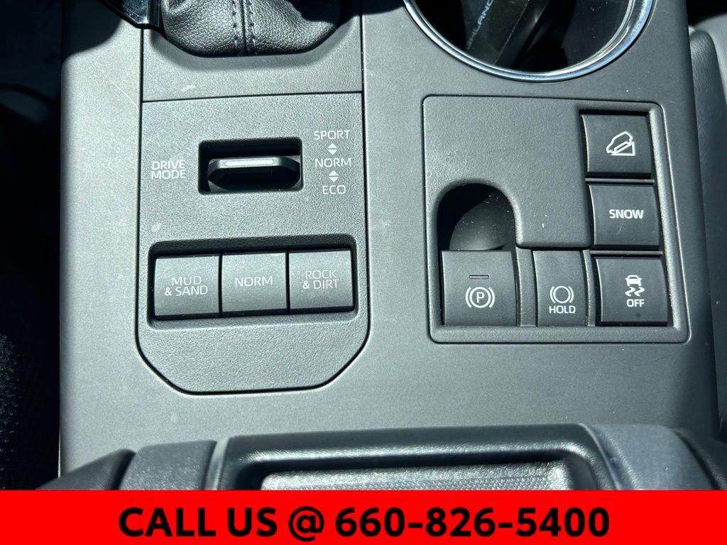 Certified 2024 Toyota Highlander XLE AWD/4WD image 21