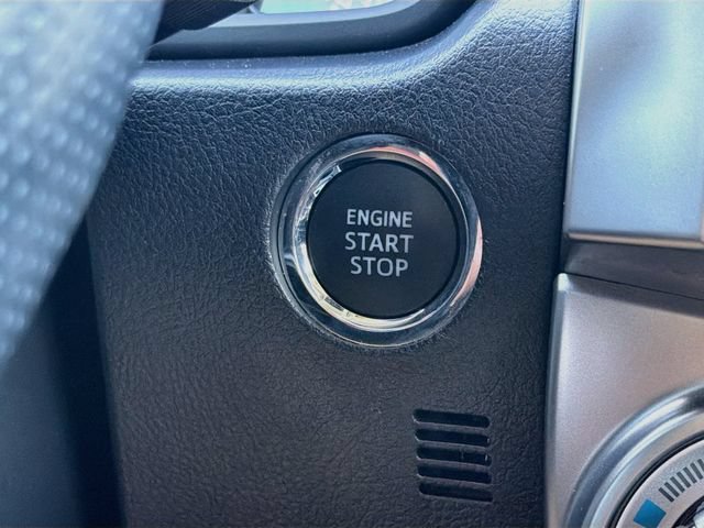 Used 2024 Toyota 4Runner Limited AWD/4WD image 34