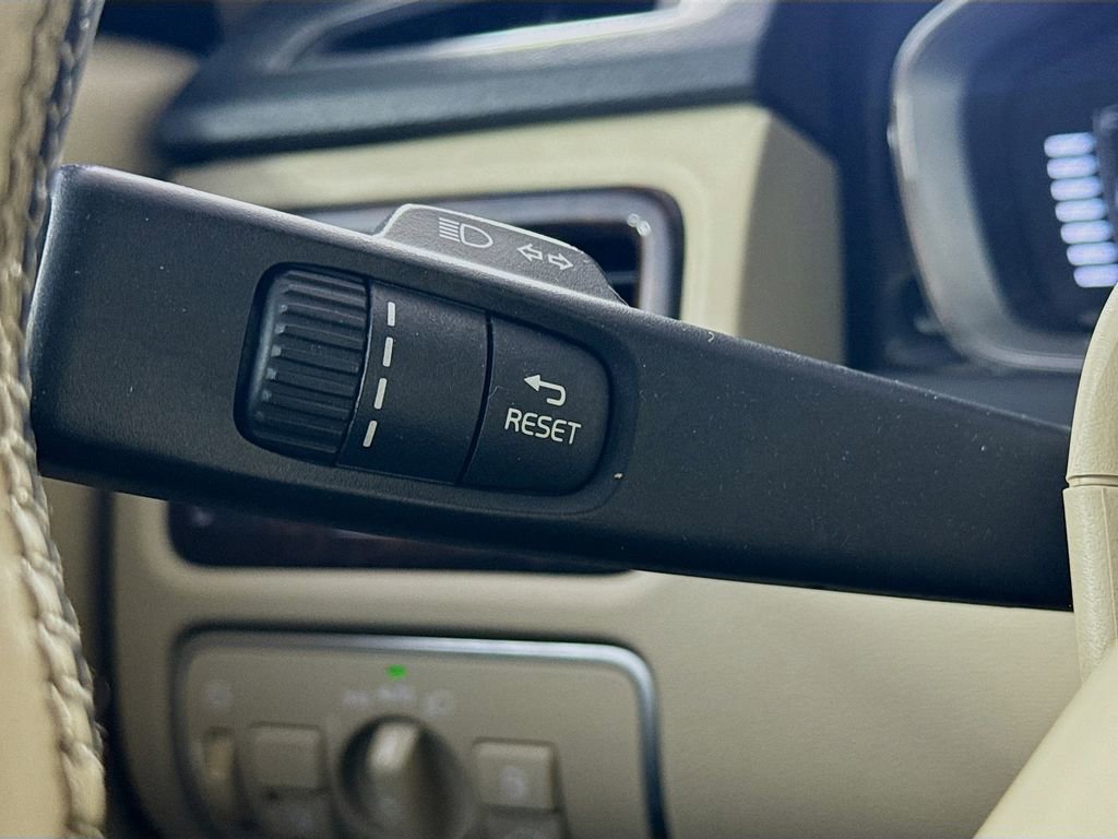 Used 2016 Volvo S80 T5 Platinum image 12