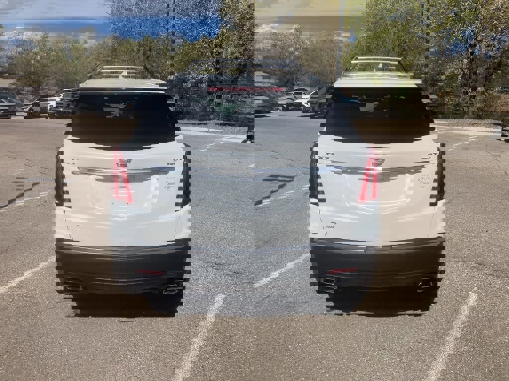 Used 2024 Cadillac XT5 Luxury image 6