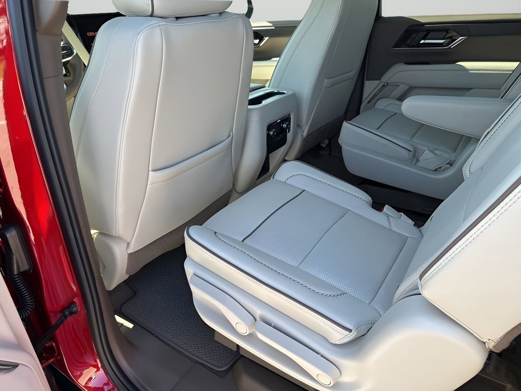 New 2026 GMC Yukon XL Denali w/ Sun & Power Step Package AWD/4WD image 23