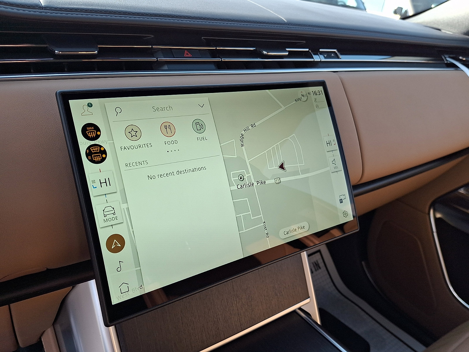 New 2026 Land Rover Range Rover SE image 15