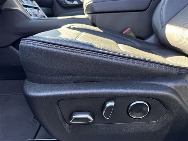 Used 2024 GMC Yukon Denali image 13