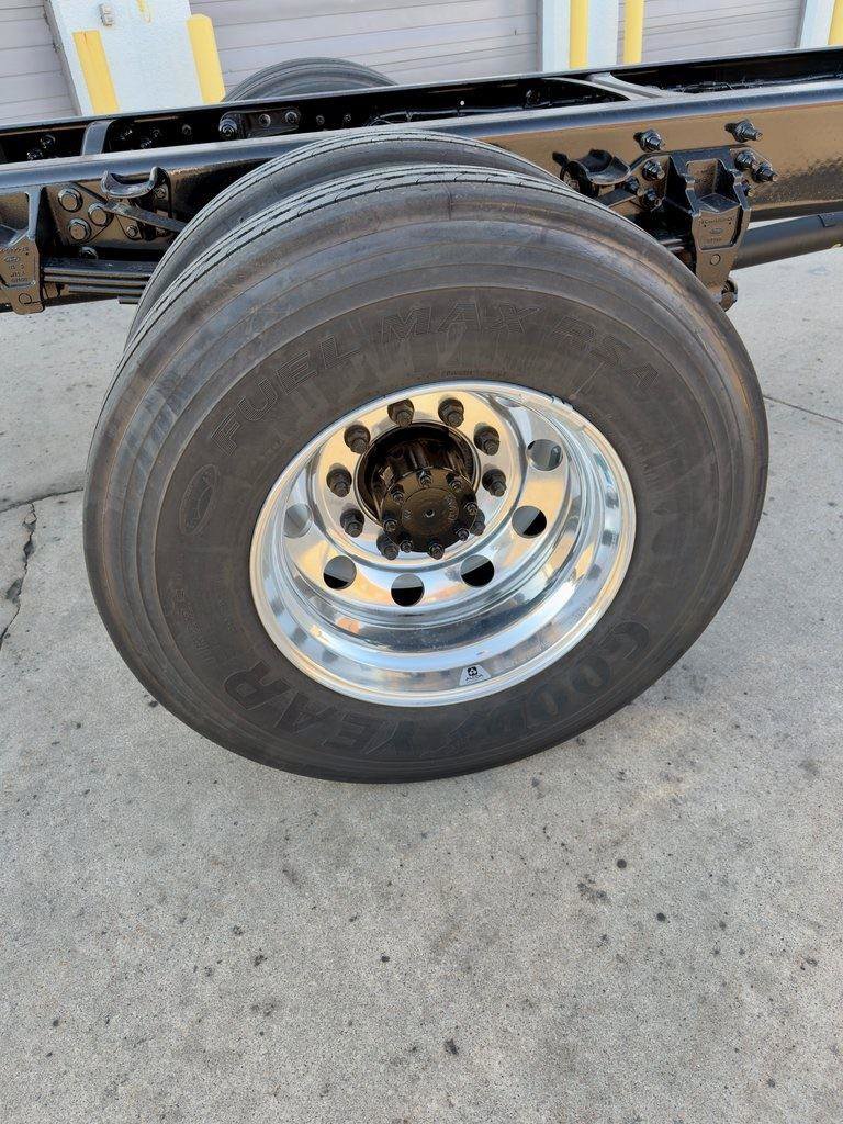 New 2026 Ford F650 2WD Regular Cab Super Duty image 17