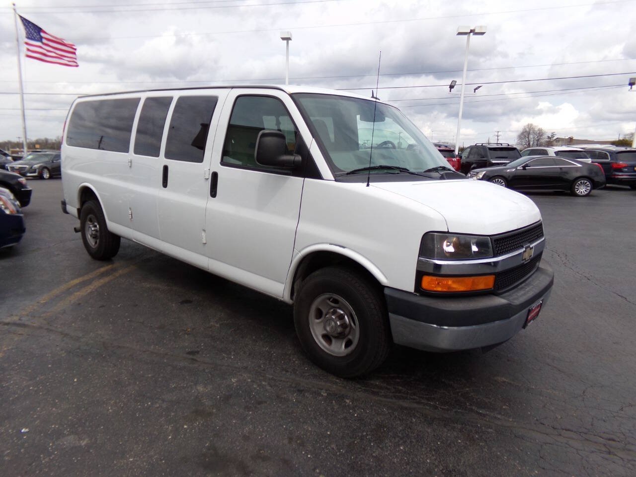 Used 2013 Chevrolet Express 3500 LT w/ LT Preferred Equipment Group RWD image 3