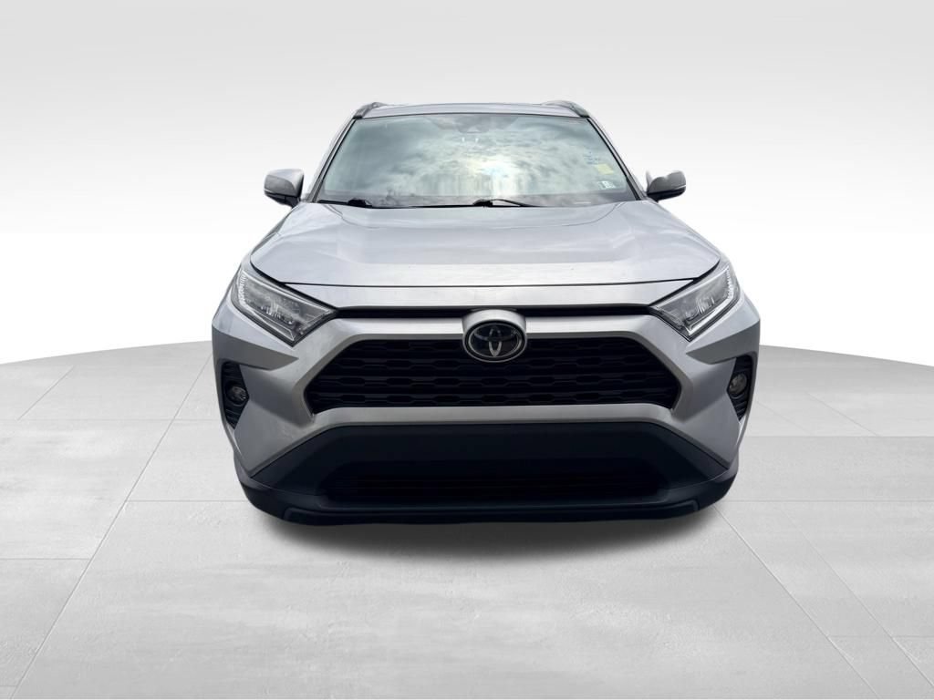 Used 2020 Toyota RAV4 XLE w/ Convenience Package FWD image 10